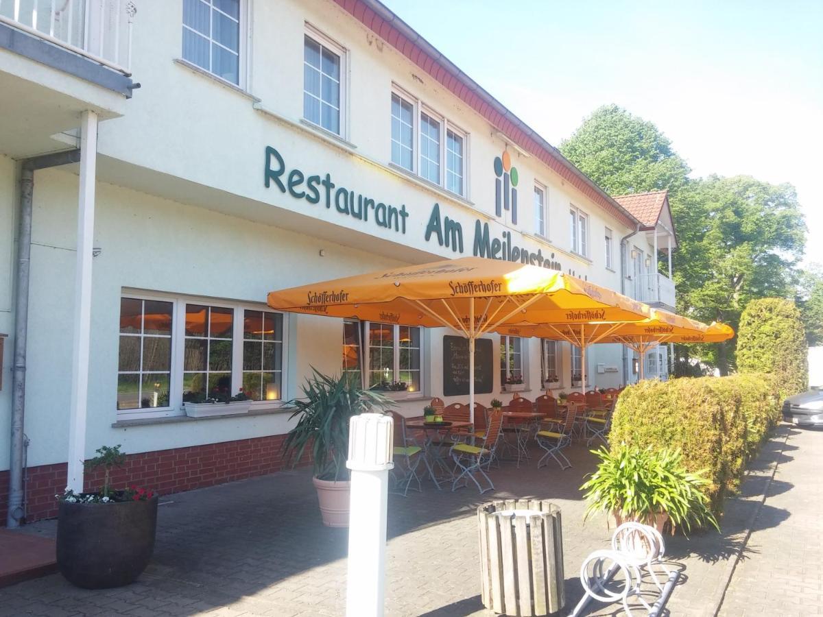 Hotel Am Meilenstein Dunkelforth Bagian luar foto