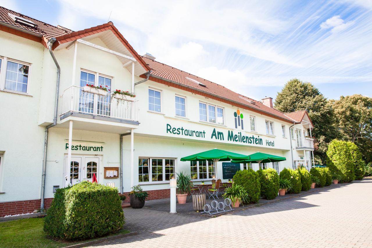 Hotel Am Meilenstein Dunkelforth Bagian luar foto