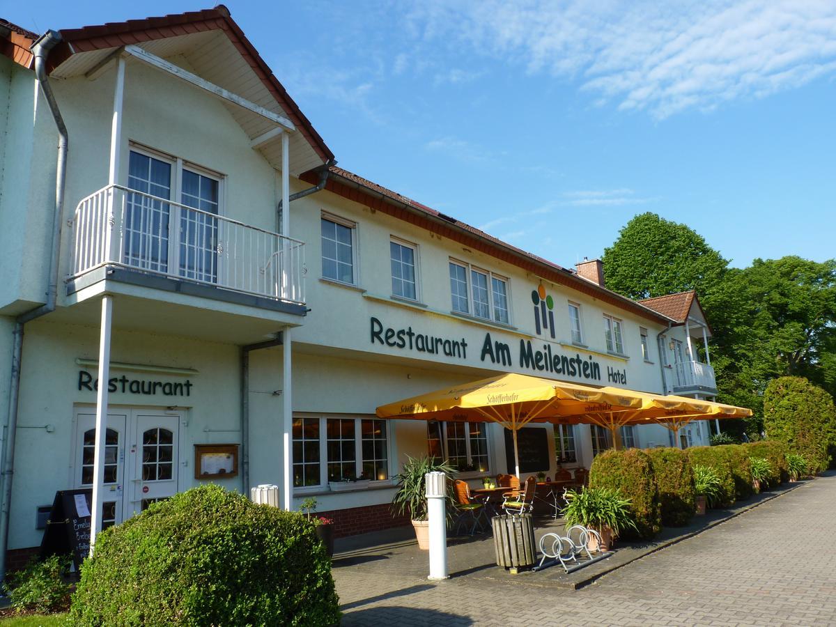Hotel Am Meilenstein Dunkelforth Bagian luar foto
