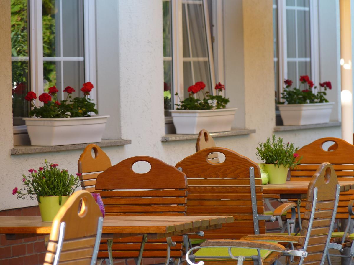 Hotel Am Meilenstein Dunkelforth Bagian luar foto